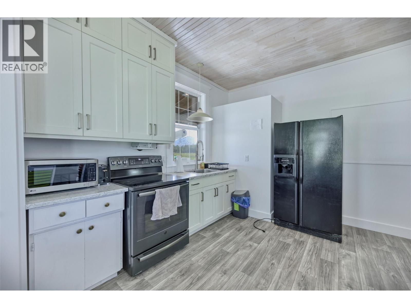 2703 4th Street, Lister, British Columbia  V0B 1G2 - Photo 26 - 10353241