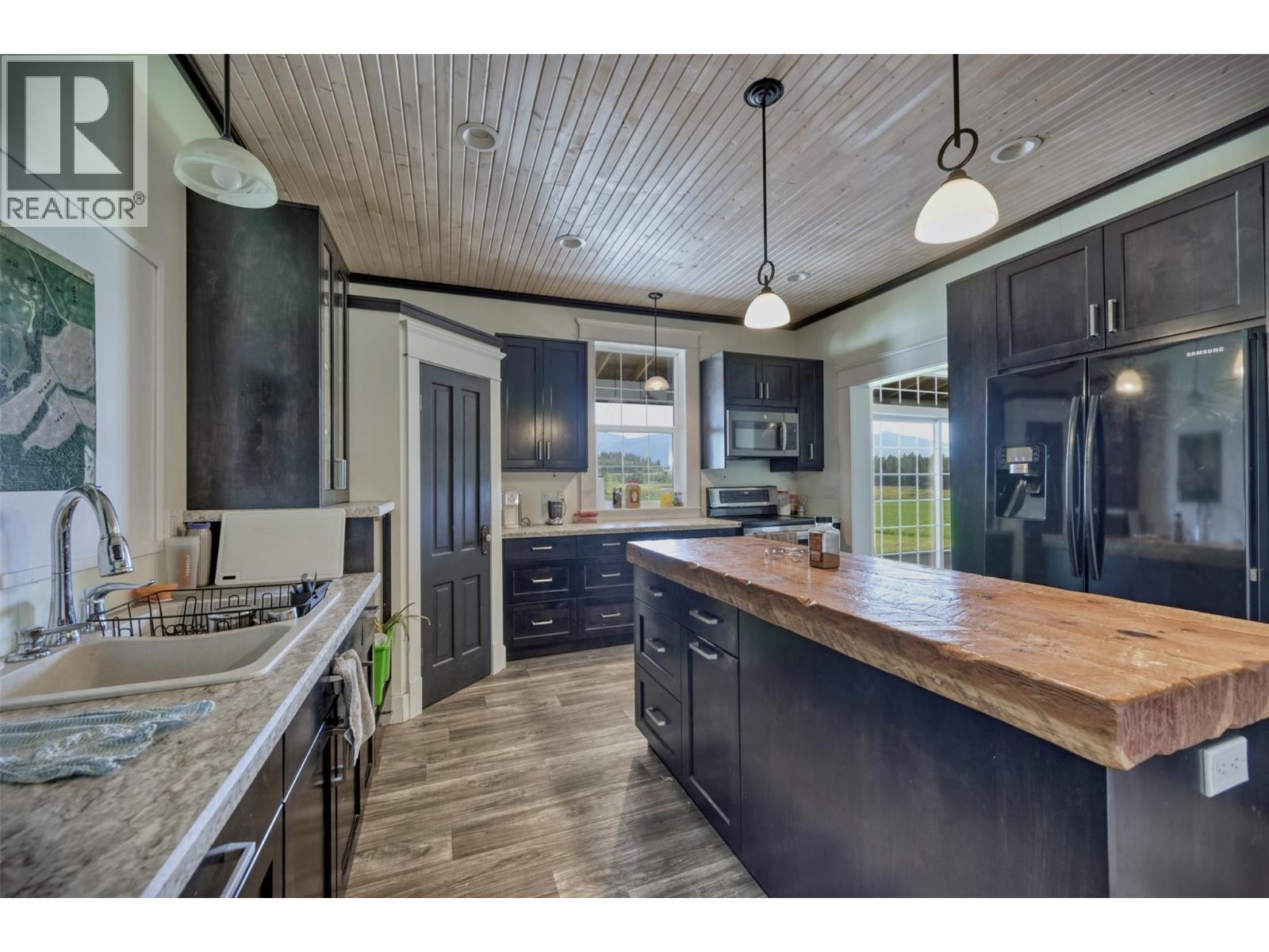 2703 4th Street, Lister, British Columbia  V0B 1G2 - Photo 14 - 10353241