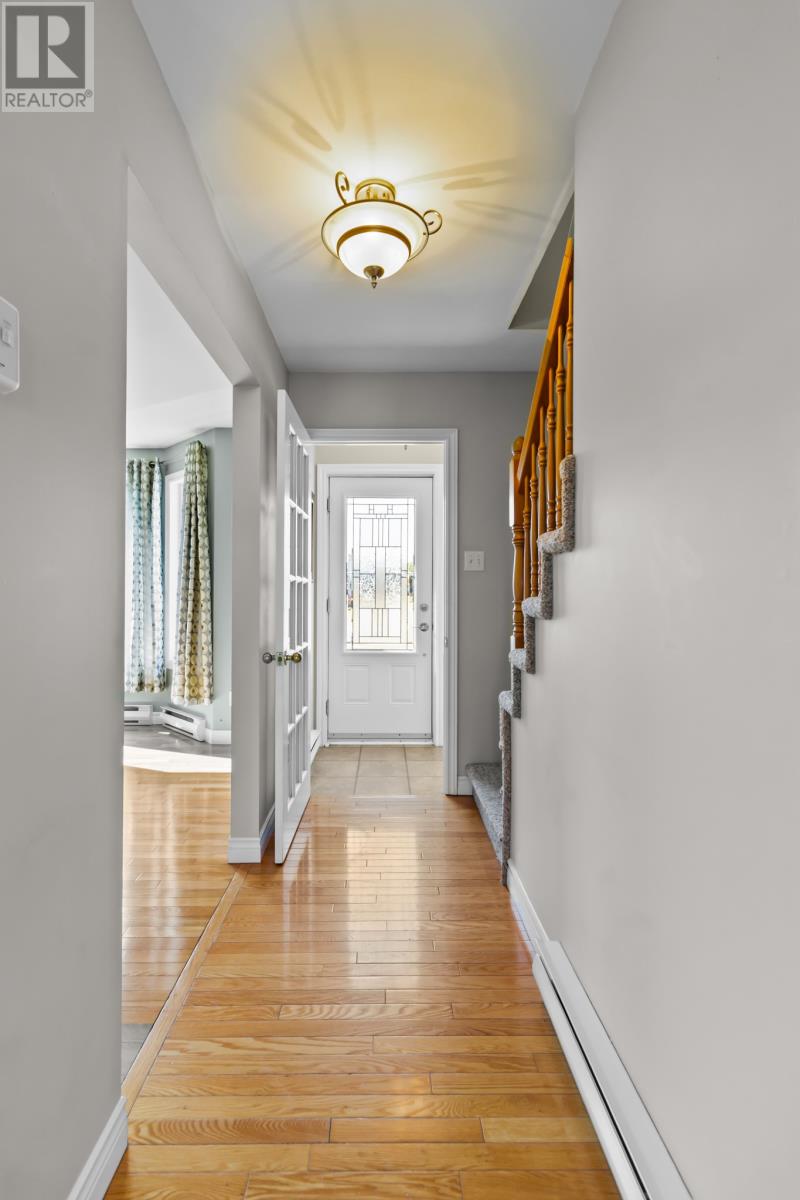 Property at 5 Stojko Place image 3