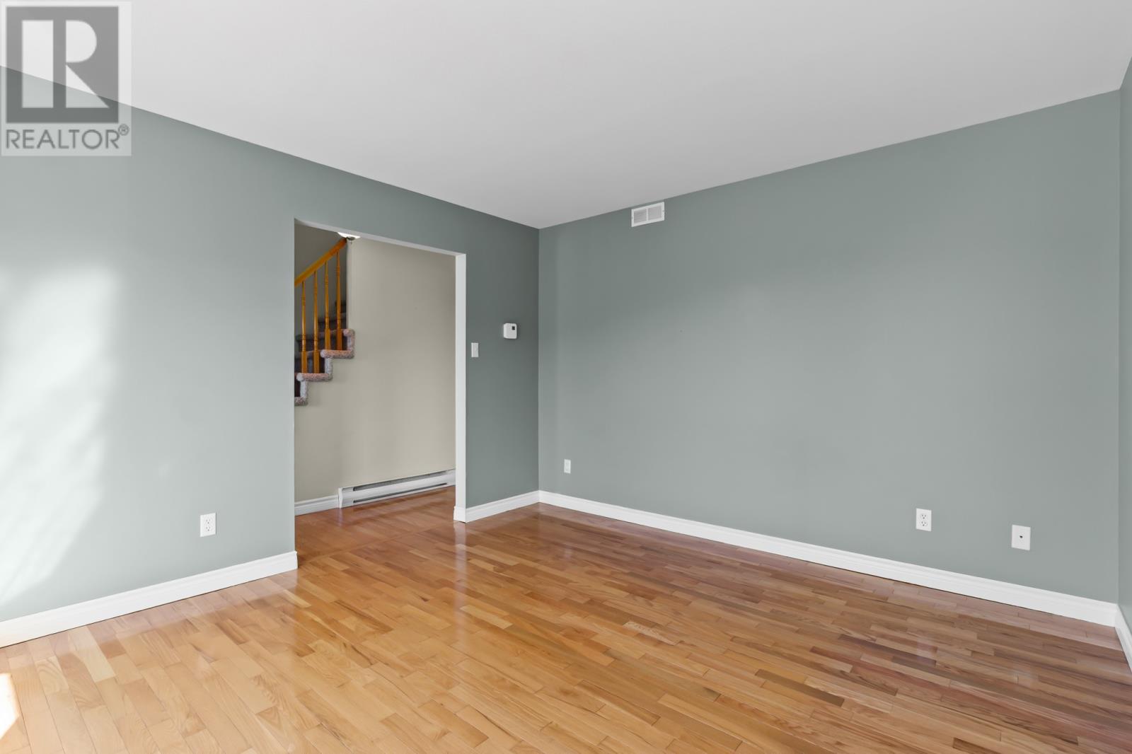 Property at 5 Stojko Place image 5