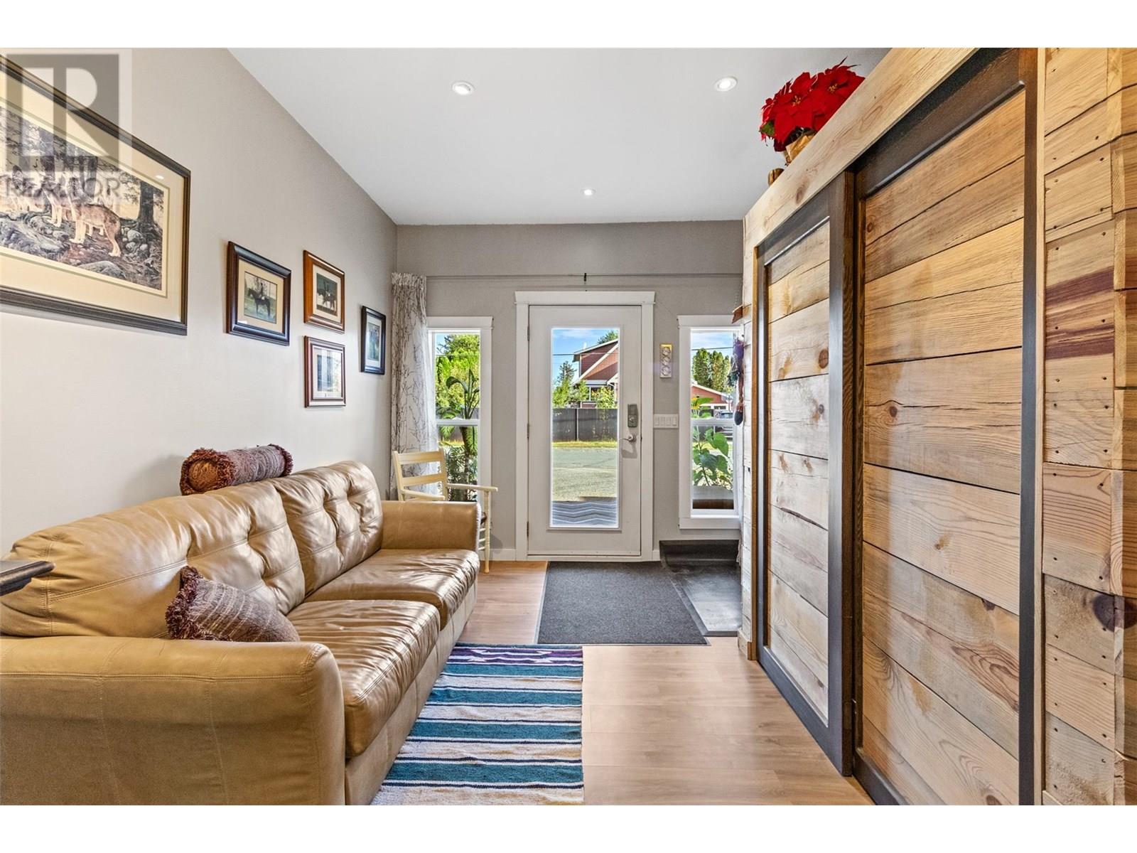 Property at 224 CYPRESS Avenue image 1