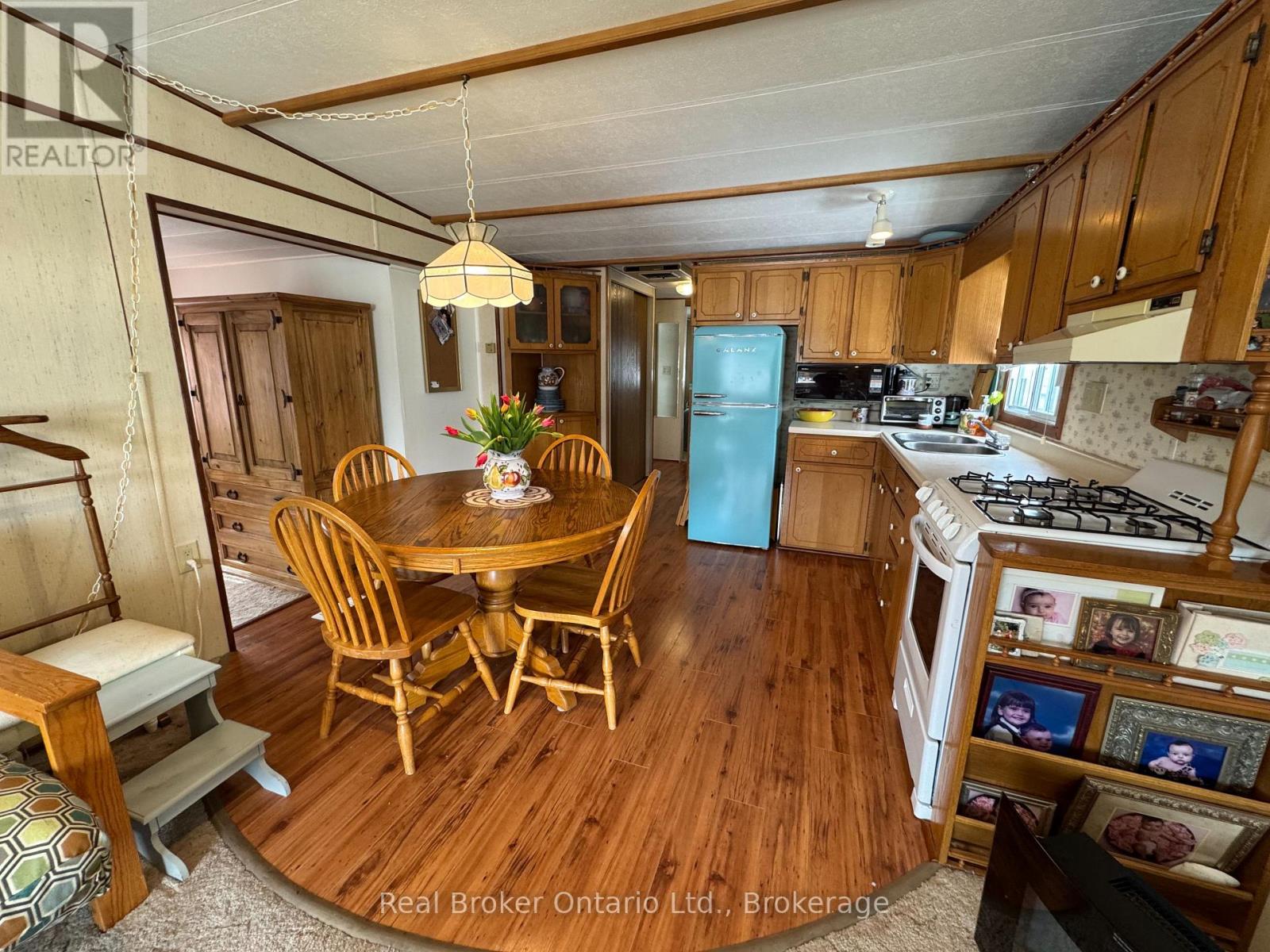 194 - 580 Beaver Creek Road, Waterloo, Ontario  N2J 3Z4 - Photo 24 - X12276631