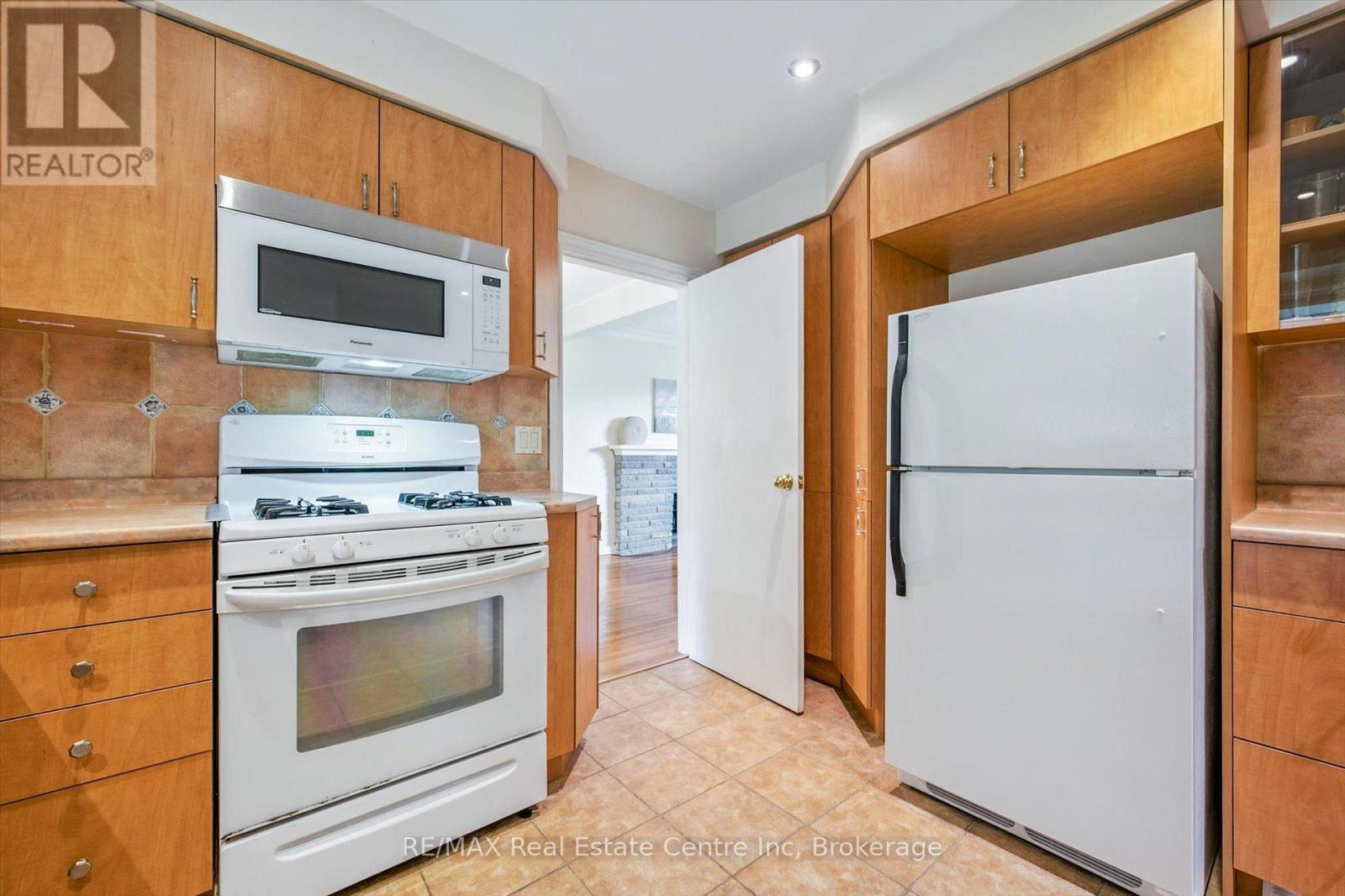 29 Echo Drive, Guelph, Ontario  N1G 1H1 - Photo 10 - X12276695