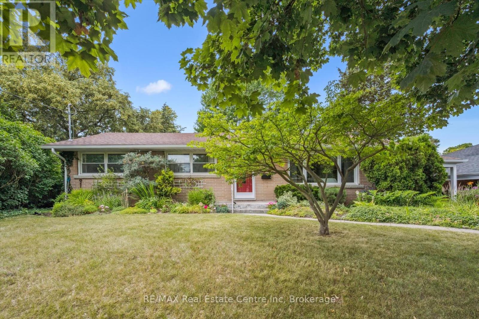 Property at 29 ECHO DRIVE image 3