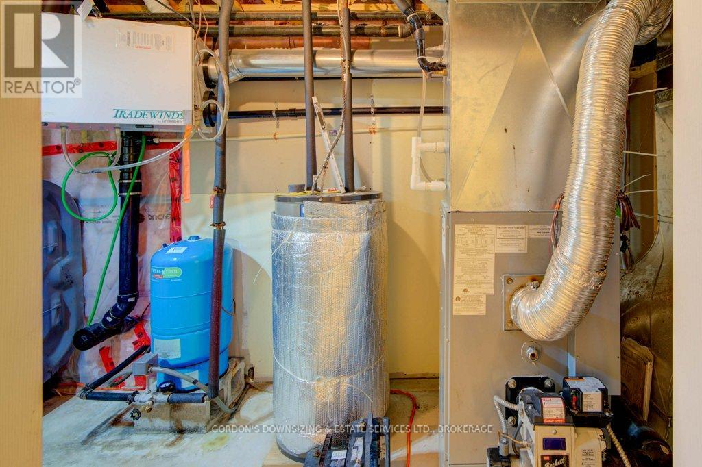 259 Morton Bay Lane, Rideau Lakes, Ontario  K0H 1E0 - Photo 38 - X12276719