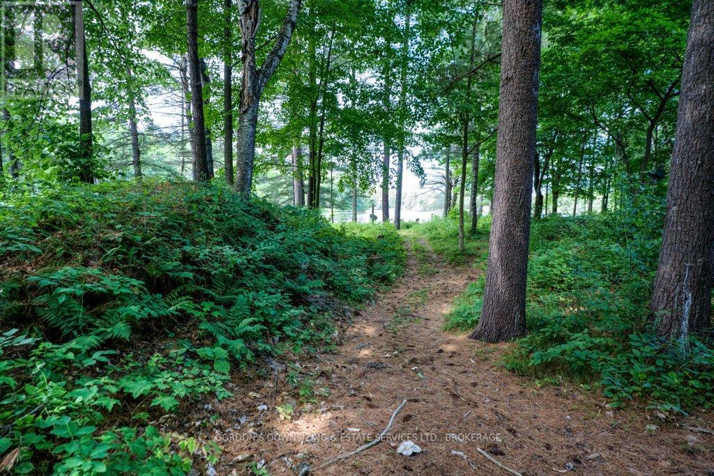 259 Morton Bay Lane, Rideau Lakes, Ontario  K0H 1E0 - Photo 45 - X12276719