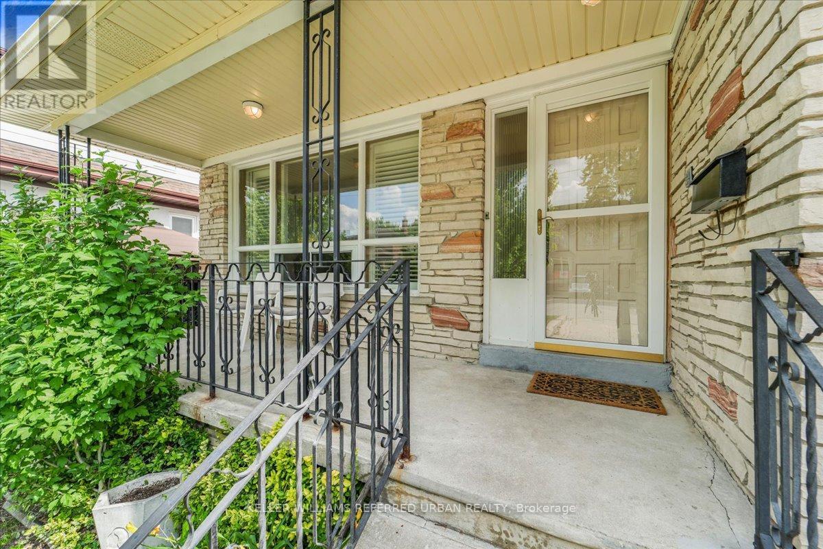 Property at 25 FARRELL AVENUE image 3