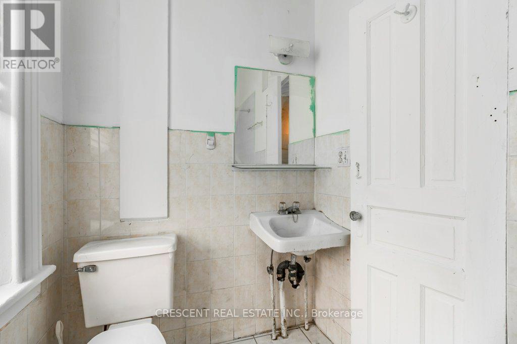 414 Queen Street W, Toronto (Kensington-Chinatown), Ontario  M5V 2A7 - Photo 22 - C12276601