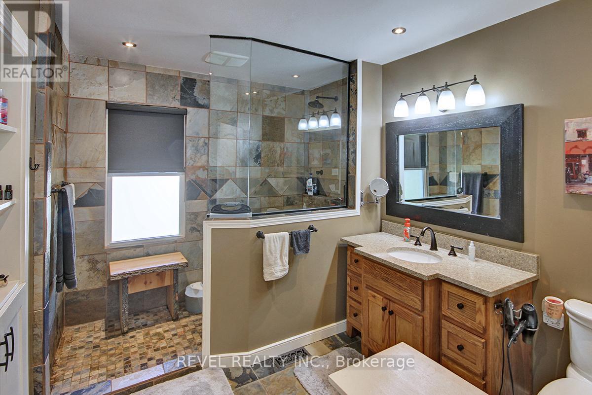 1341 Byron Baseline Road, London South, Ontario  N6K 2E5 - Photo 8 - X12276667