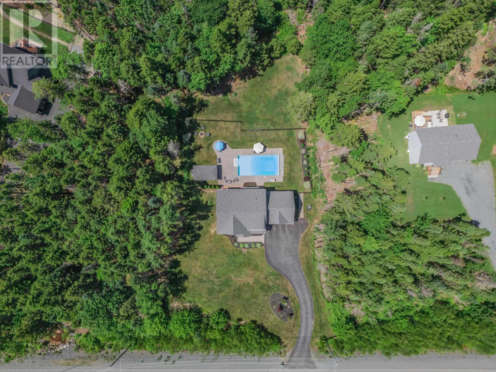 Property at 130 Gaspereau Run image 4