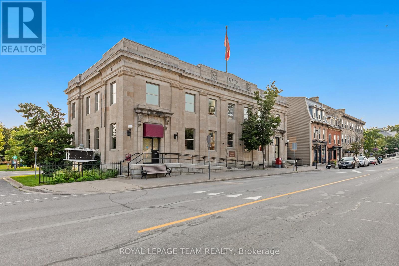 81 Gore Street E, Perth, Ontario  K7H 1J1 - Photo 3 - X12276686
