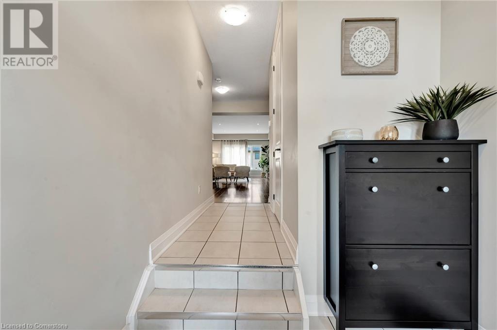 Property at 592 MAYAPPLE Street image 5