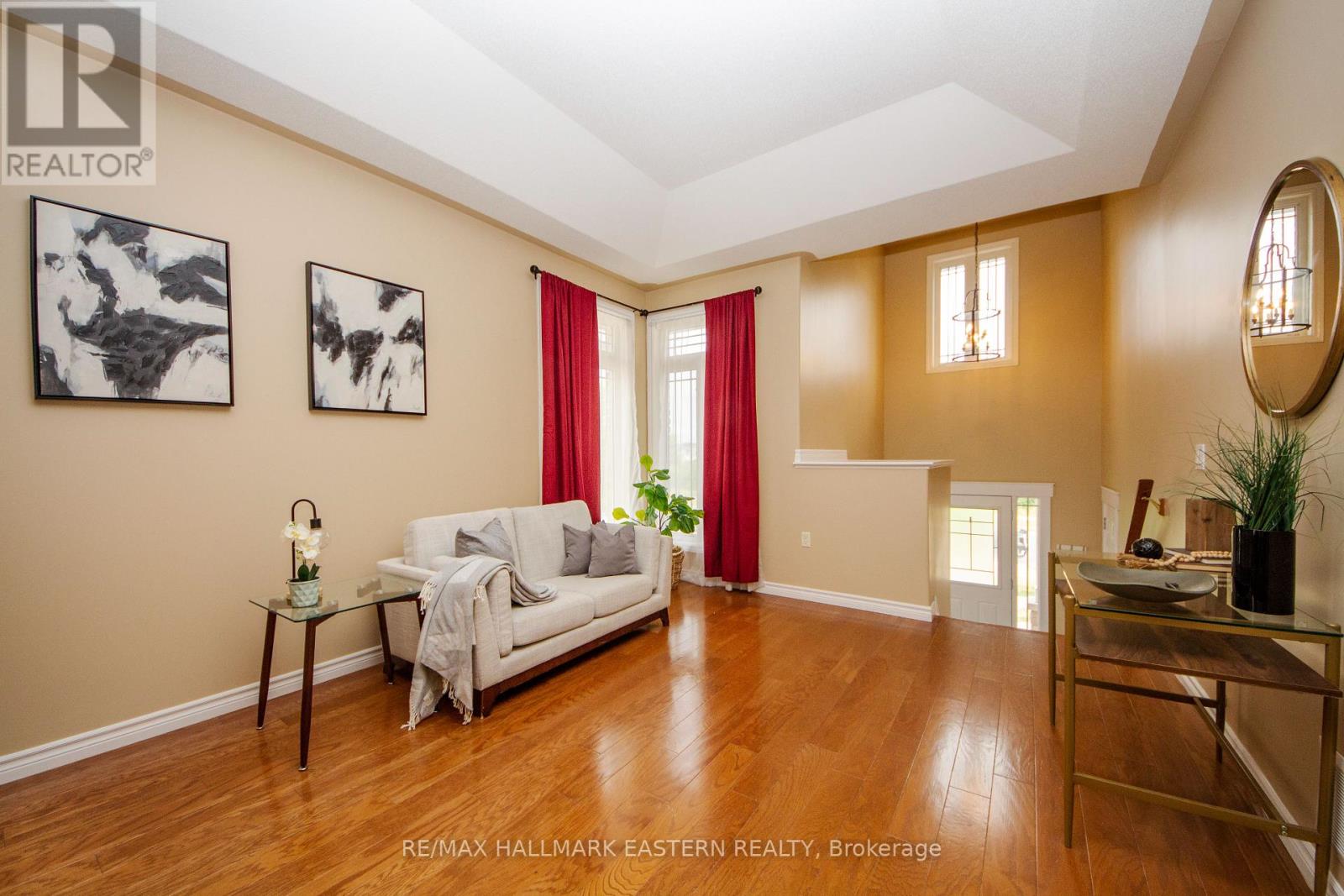 1568 Ireland Drive, Peterborough, Ontario  K9K 2T2 - Photo 3 - X12276669