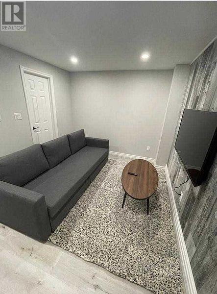 238 Queen Street S, Mississauga (Streetsville), Ontario  L5M 1L5 - Photo 19 - W12276530
