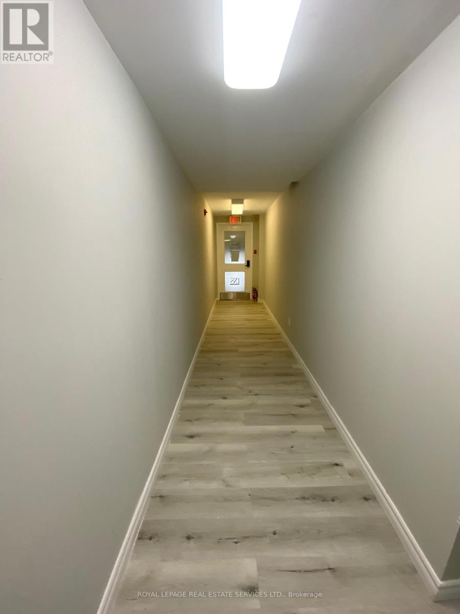 238 Queen Street S, Mississauga (Streetsville), Ontario  L5M 1L5 - Photo 22 - W12276530