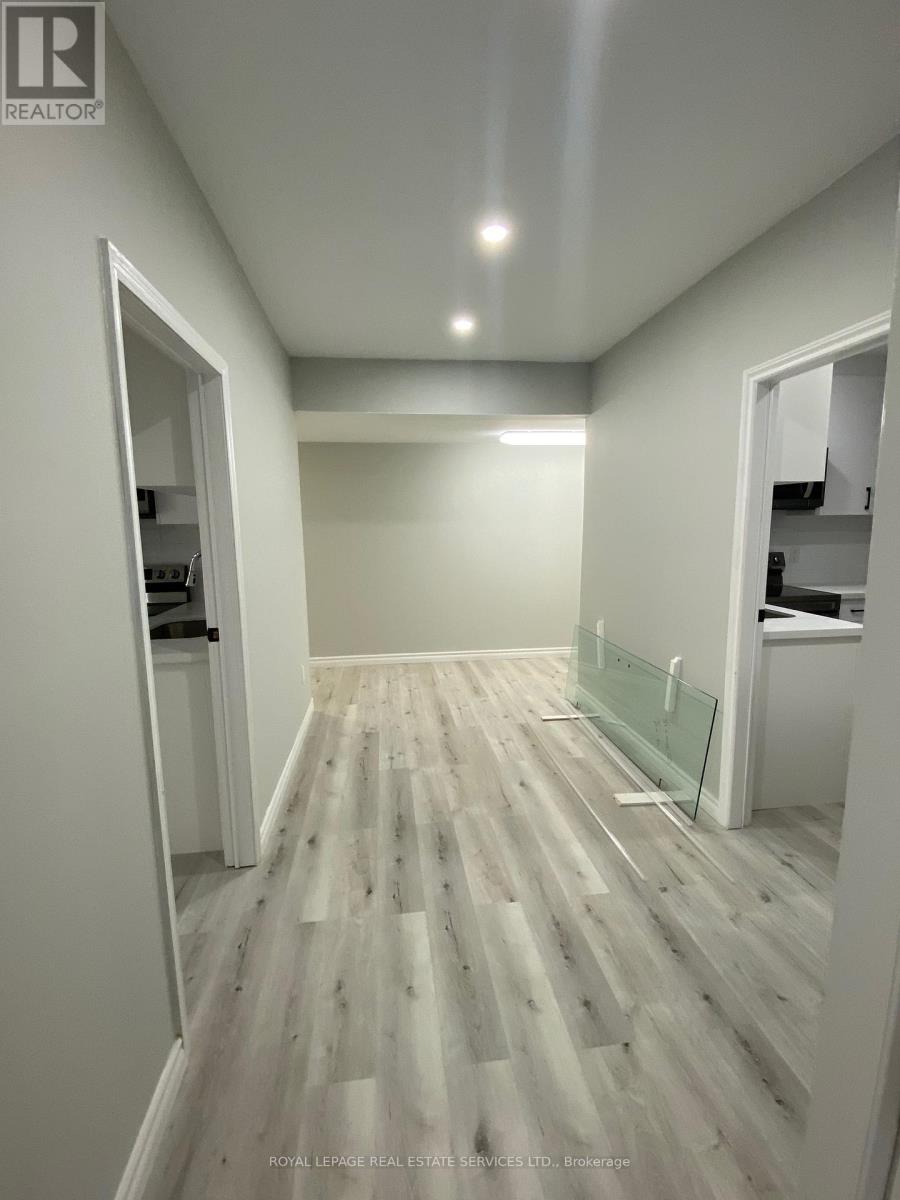238 Queen Street S, Mississauga (Streetsville), Ontario  L5M 1L5 - Photo 24 - W12276530