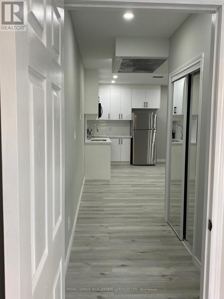 238 Queen Street S, Mississauga (Streetsville), Ontario  L5M 1L5 - Photo 25 - W12276530
