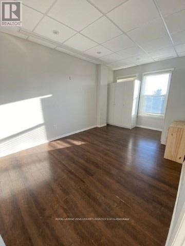 238 Queen Street S, Mississauga (Streetsville), Ontario  L5M 1L5 - Photo 6 - W12276530