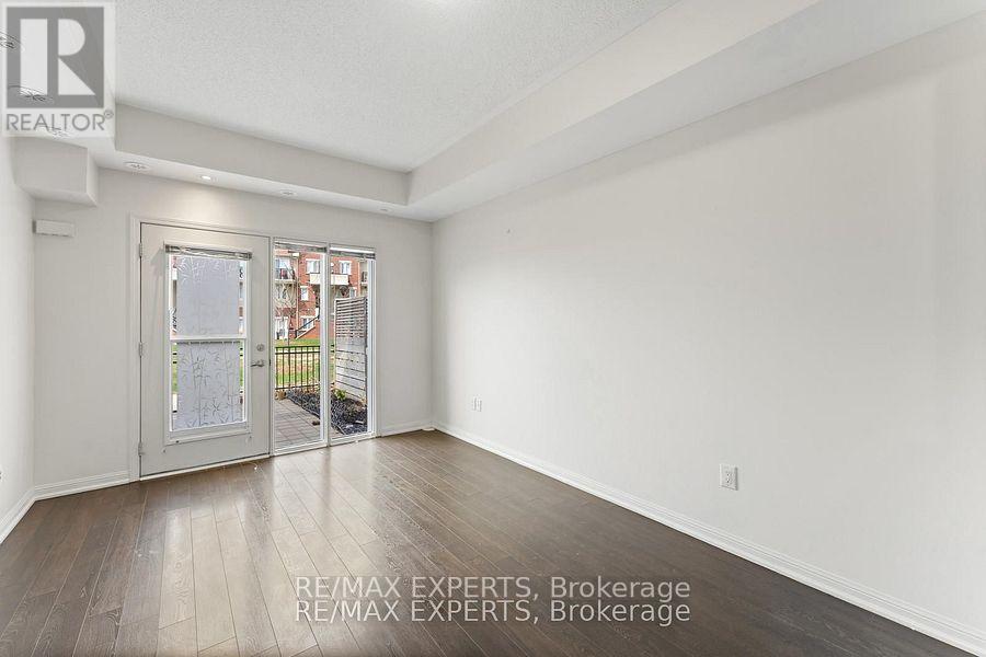 127 - 250 Sunny Meadow Boulevard, Brampton, Ontario  L6R 3Y6 - Photo 10 - W12276584