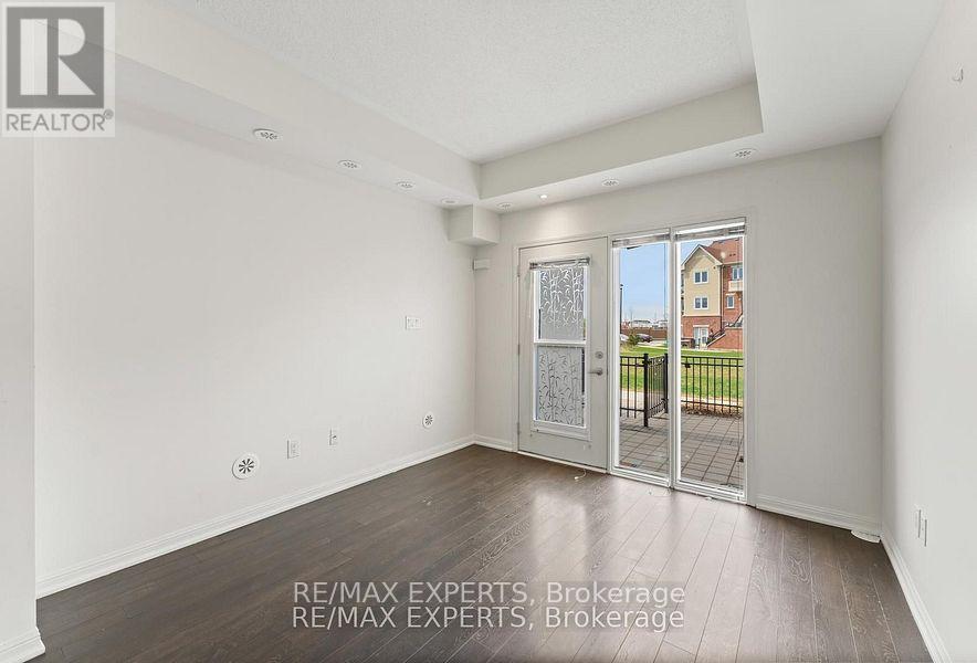 127 - 250 Sunny Meadow Boulevard, Brampton, Ontario  L6R 3Y6 - Photo 11 - W12276584