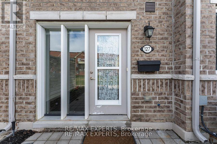127 - 250 Sunny Meadow Boulevard, Brampton, Ontario  L6R 3Y6 - Photo 6 - W12276584