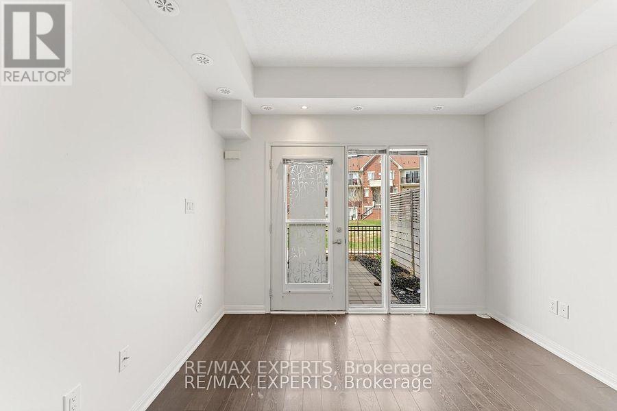 127 - 250 Sunny Meadow Boulevard, Brampton, Ontario  L6R 3Y6 - Photo 7 - W12276584
