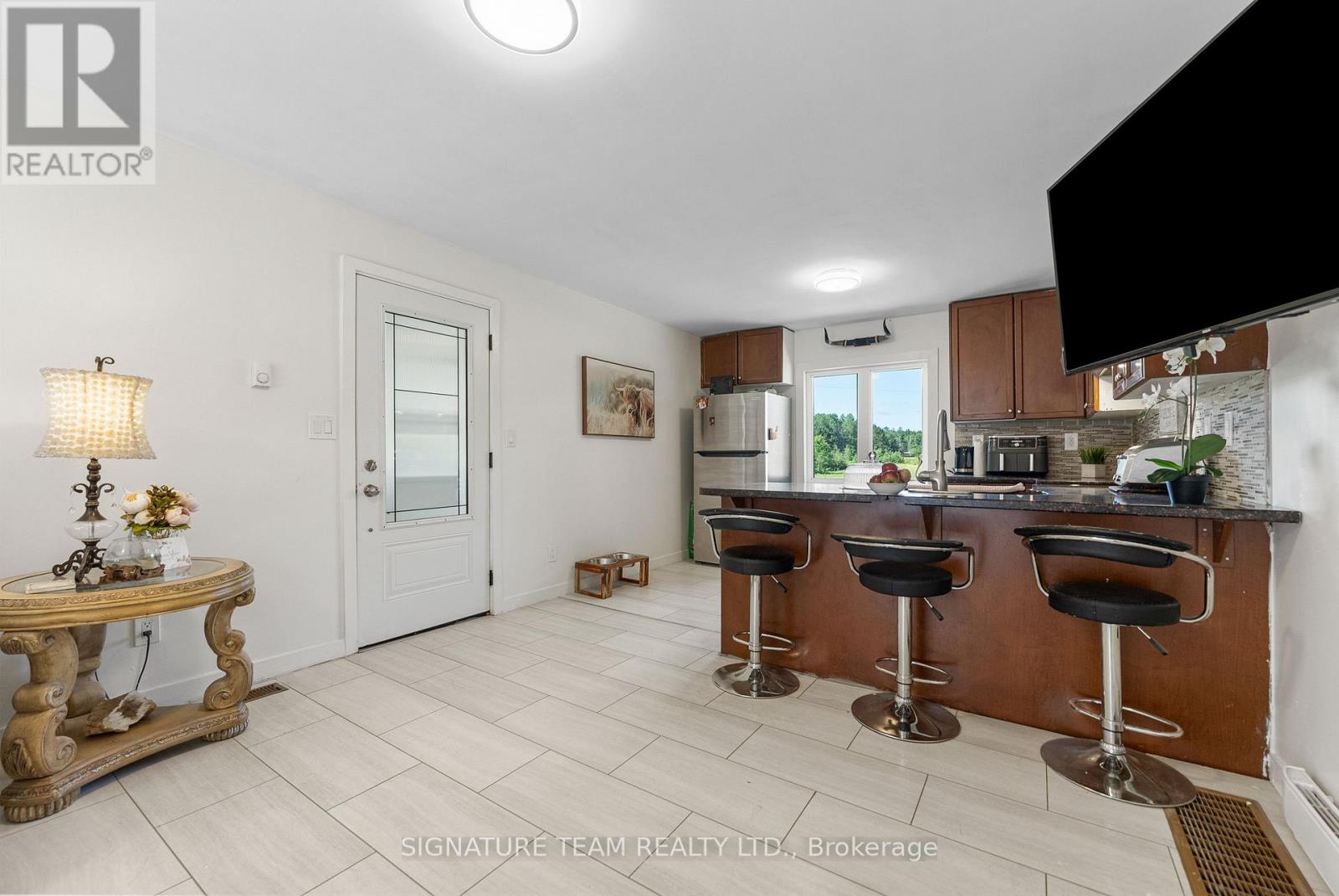 136 Sunrise Road, Killaloe, Ontario  K0J 2A0 - Photo 10 - X12276678