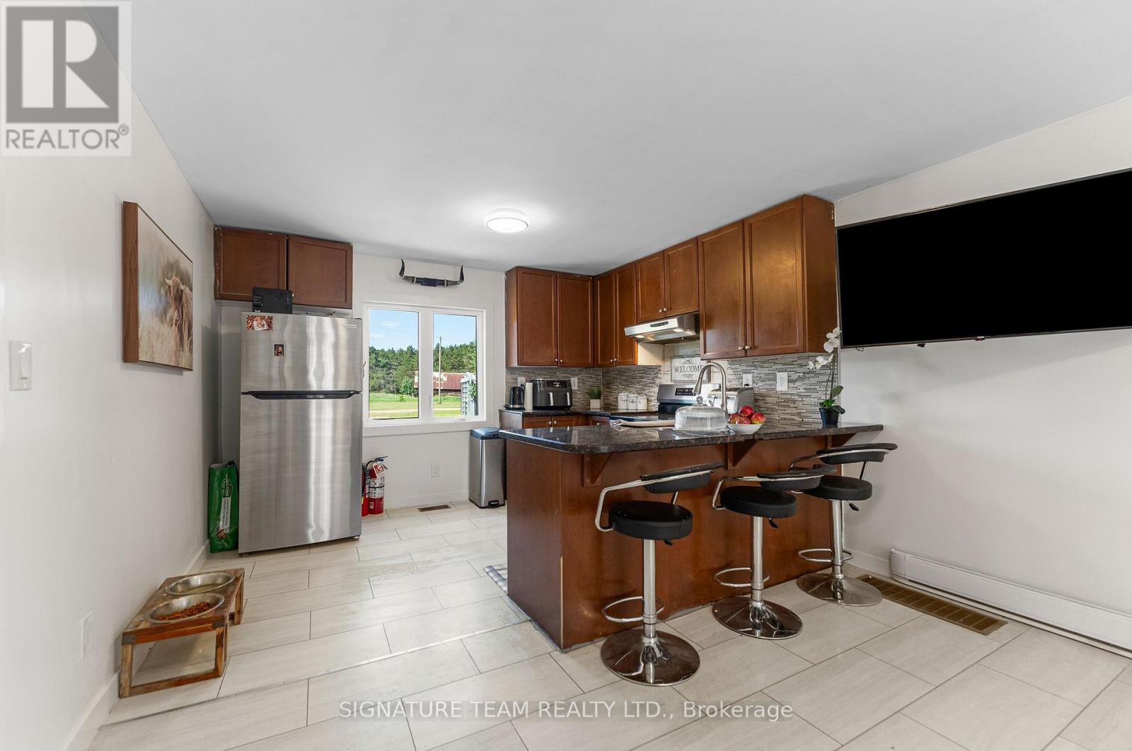 136 Sunrise Road, Killaloe, Ontario  K0J 2A0 - Photo 11 - X12276678