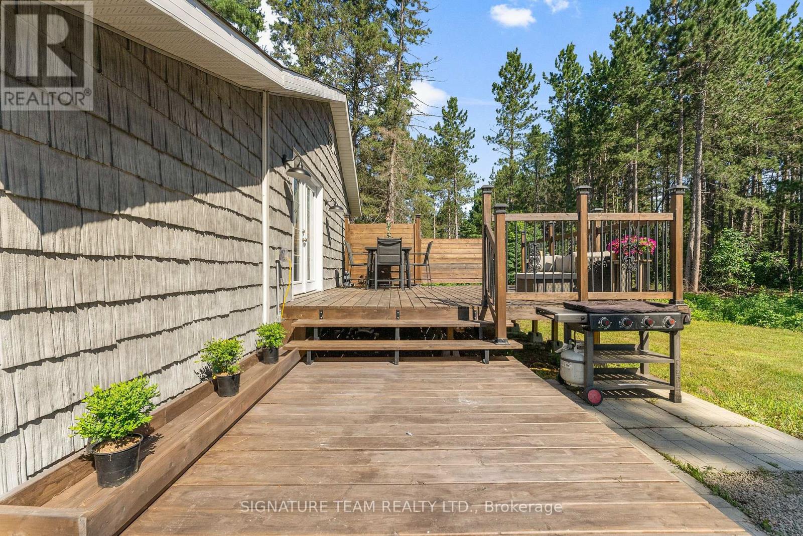 136 Sunrise Road, Killaloe, Ontario  K0J 2A0 - Photo 3 - X12276678