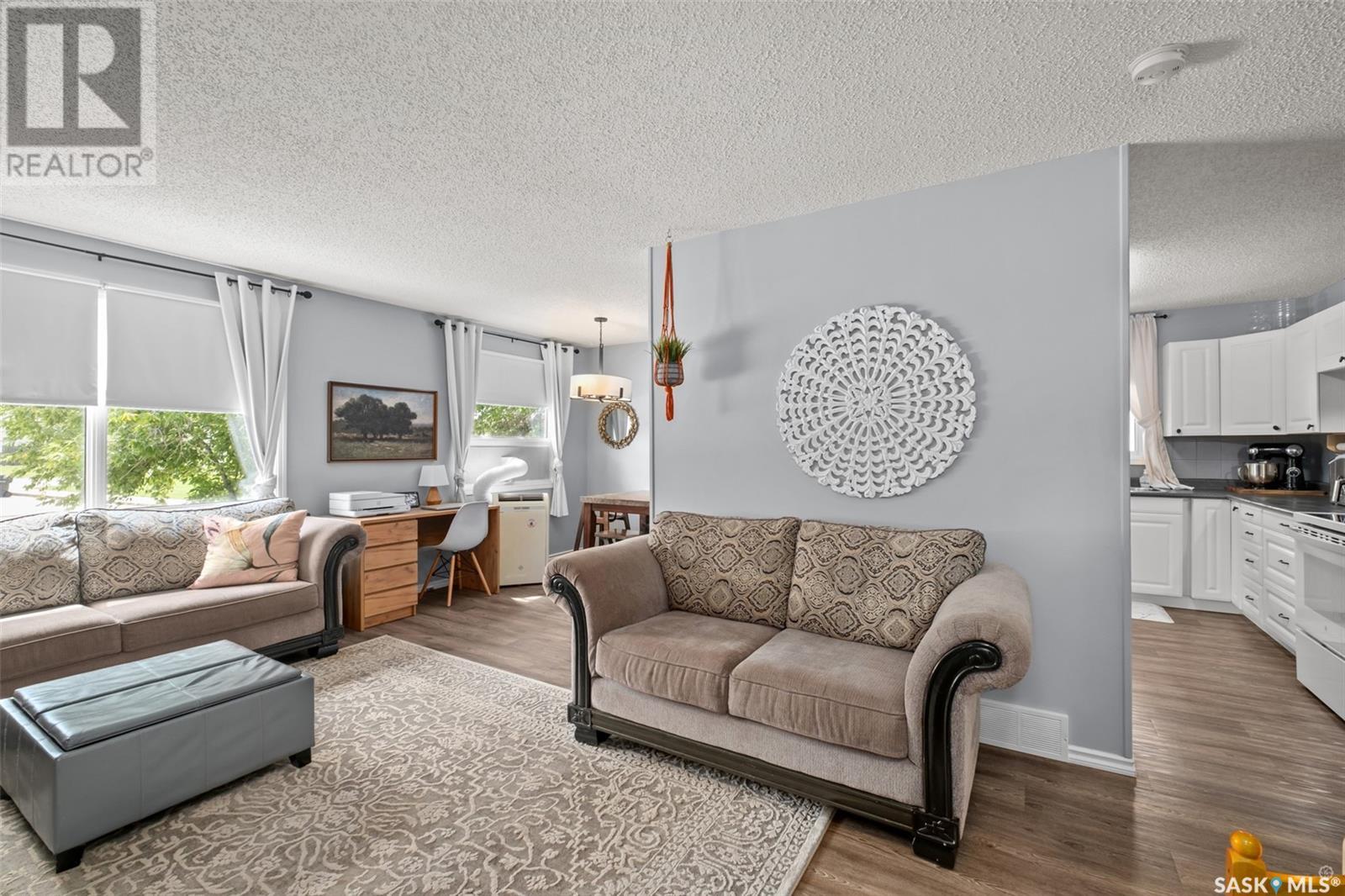 Property at 46 Berezowsky DRIVE image 2
