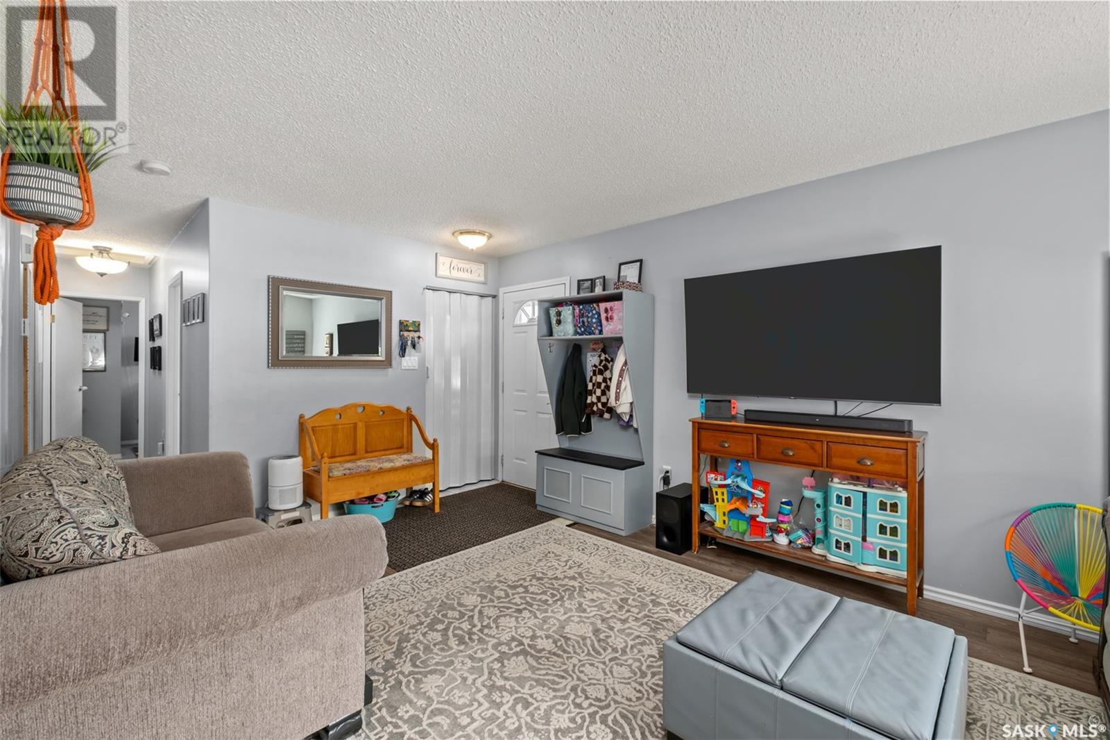 Property at 46 Berezowsky DRIVE image 4