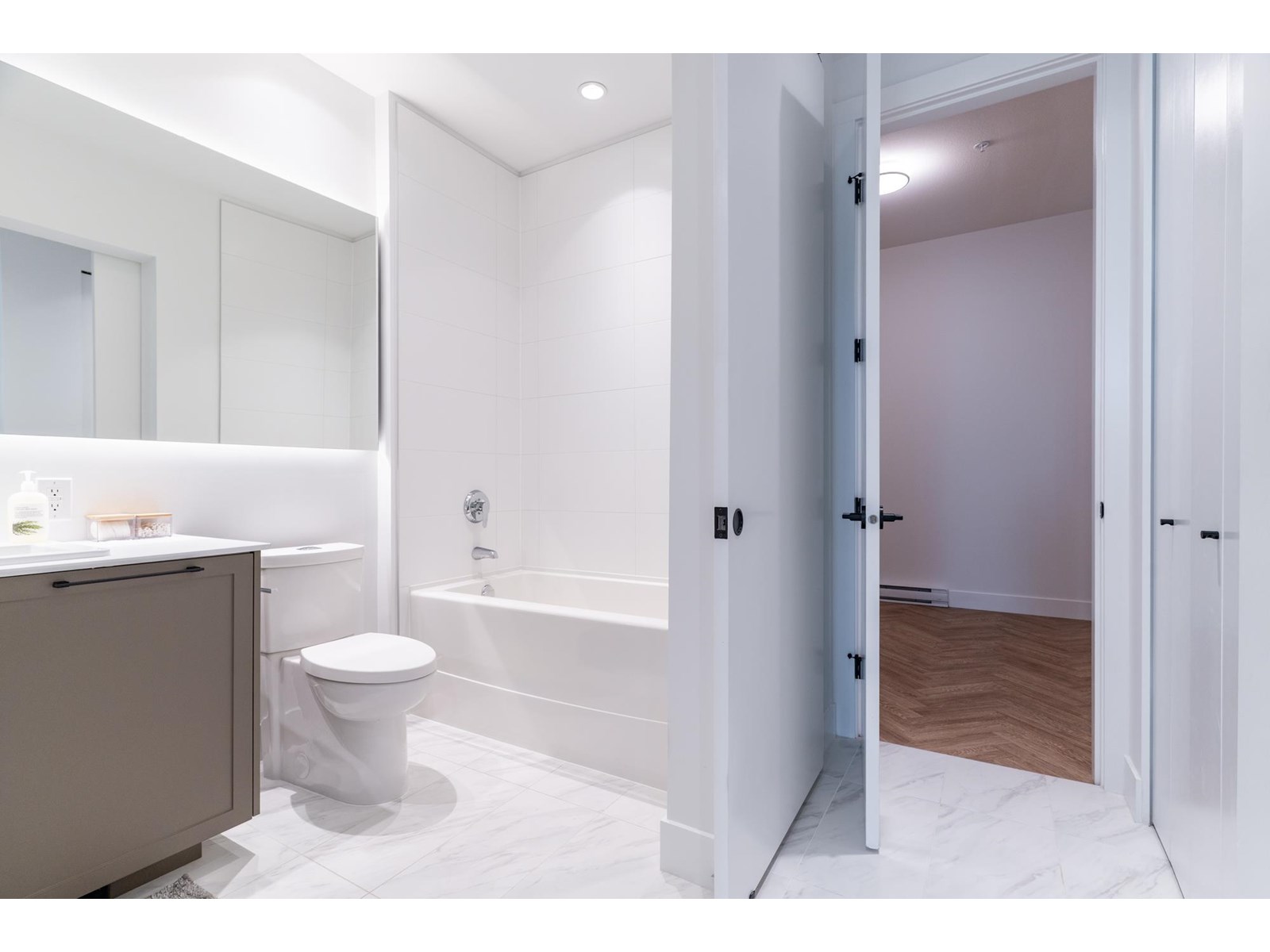 106 13933 105 Boulevard, Surrey, British Columbia  V3T 0R6 - Photo 14 - R3025558