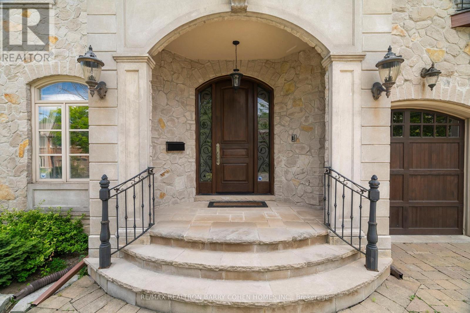 Property at 67 YORKMINSTER ROAD image 2