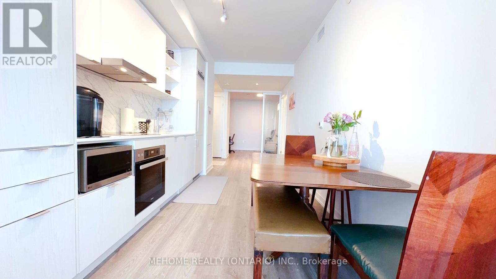 6210 - 55 Cooper Street S, Toronto, Ontario  M5E 0G1 - Photo 4 - C12276788
