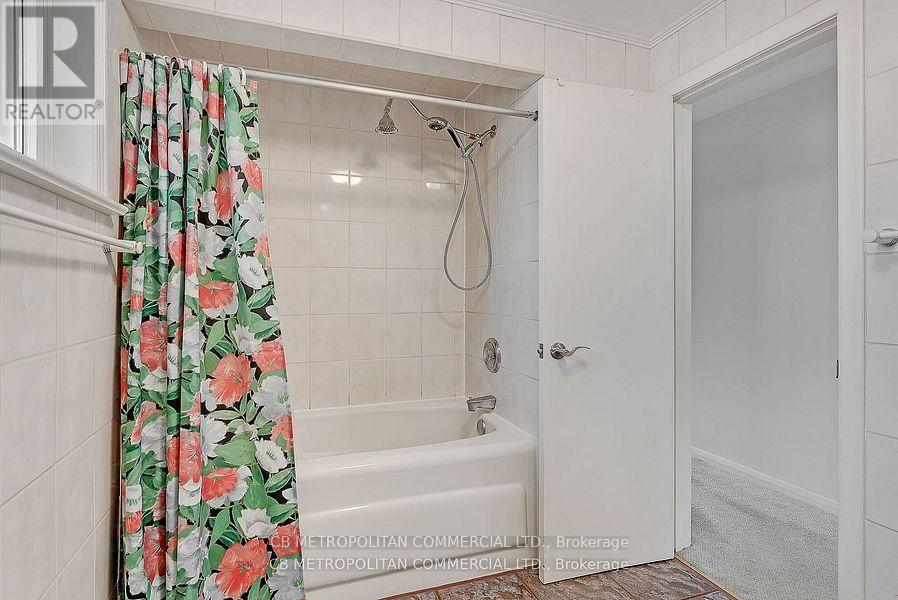40 Conlins Road, Toronto (Highland Creek), Ontario  M1C 1C3 - Photo 19 - E12276674