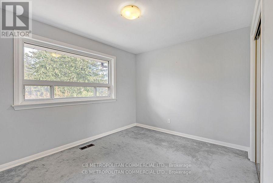 40 Conlins Road, Toronto (Highland Creek), Ontario  M1C 1C3 - Photo 7 - E12276674