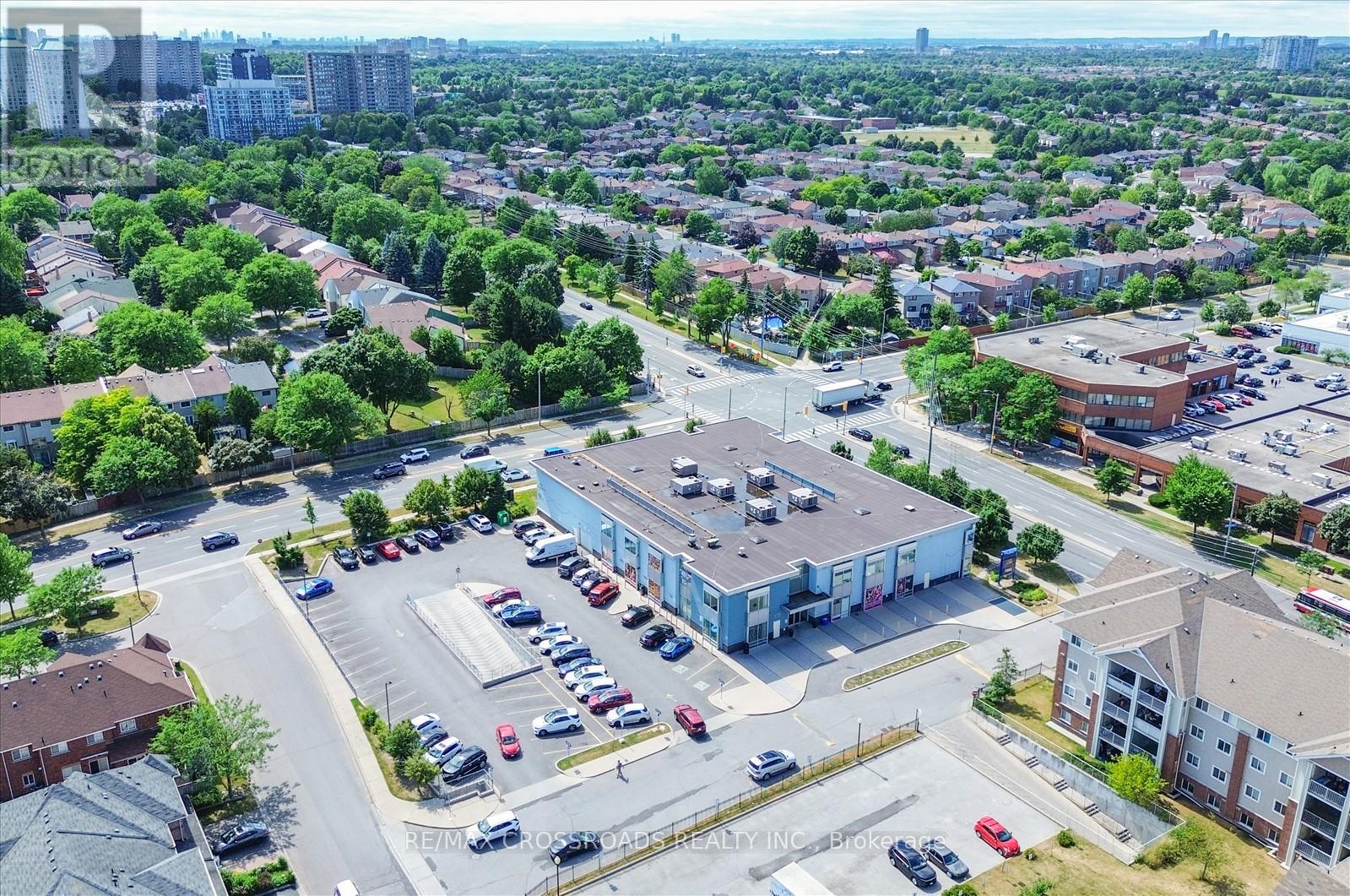 Property at #121 - 5215 FINCH AVENUE E image 1