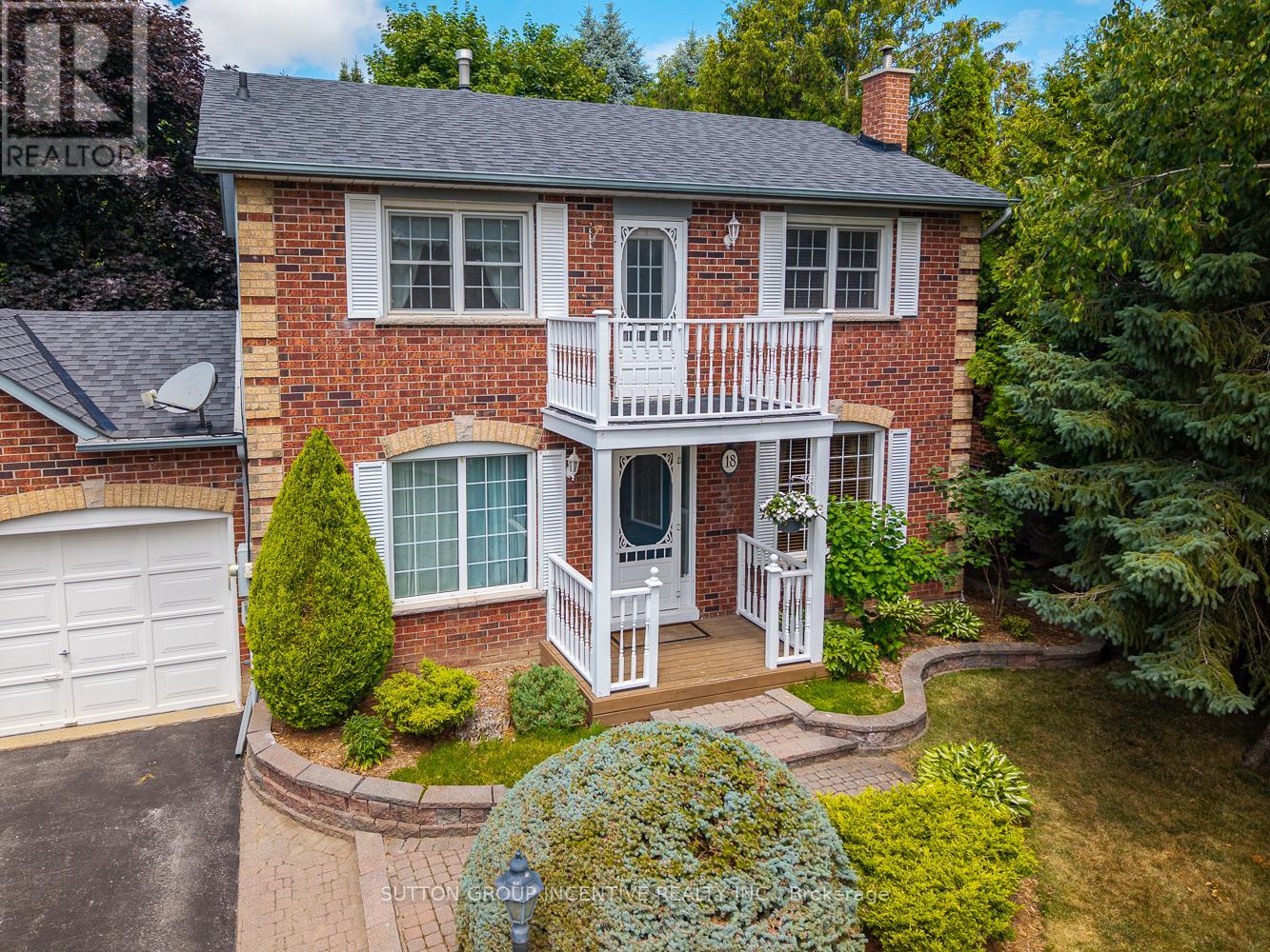 18 Heritage Road, Innisfil (Cookstown), Ontario  L0L 1L0 - Photo 2 - N12276687