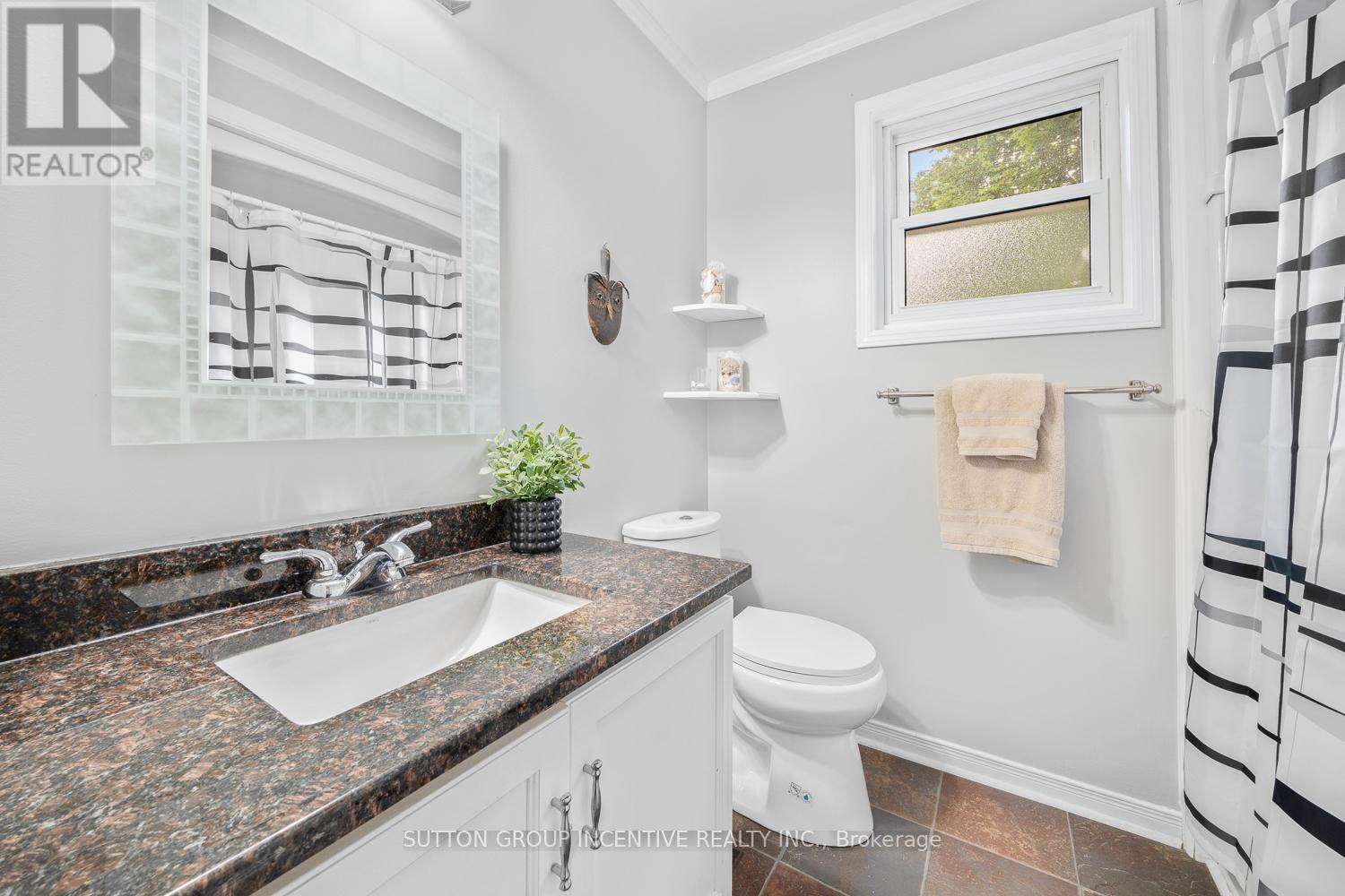 18 Heritage Road, Innisfil (Cookstown), Ontario  L0L 1L0 - Photo 28 - N12276687