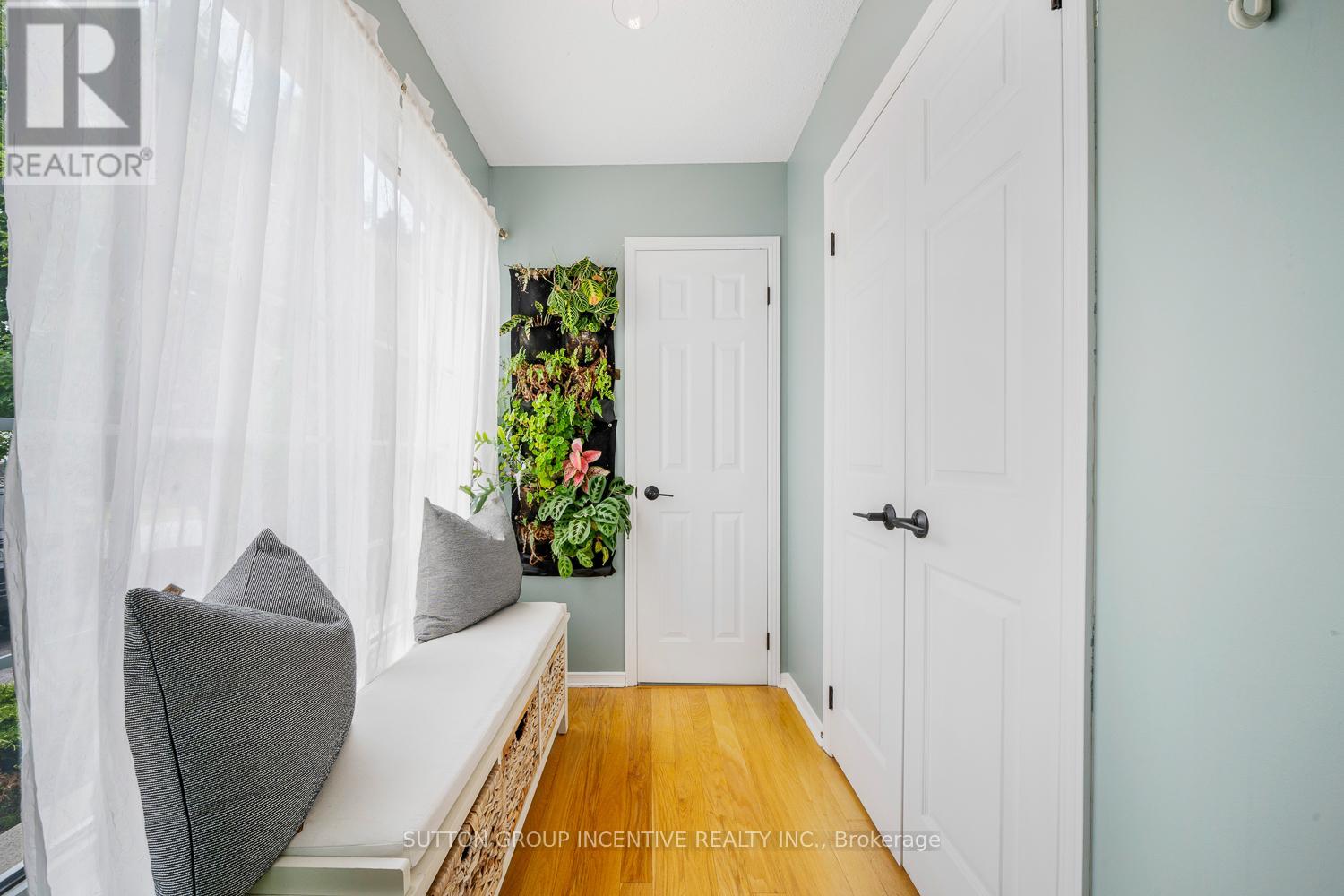 18 Heritage Road, Innisfil (Cookstown), Ontario  L0L 1L0 - Photo 6 - N12276687