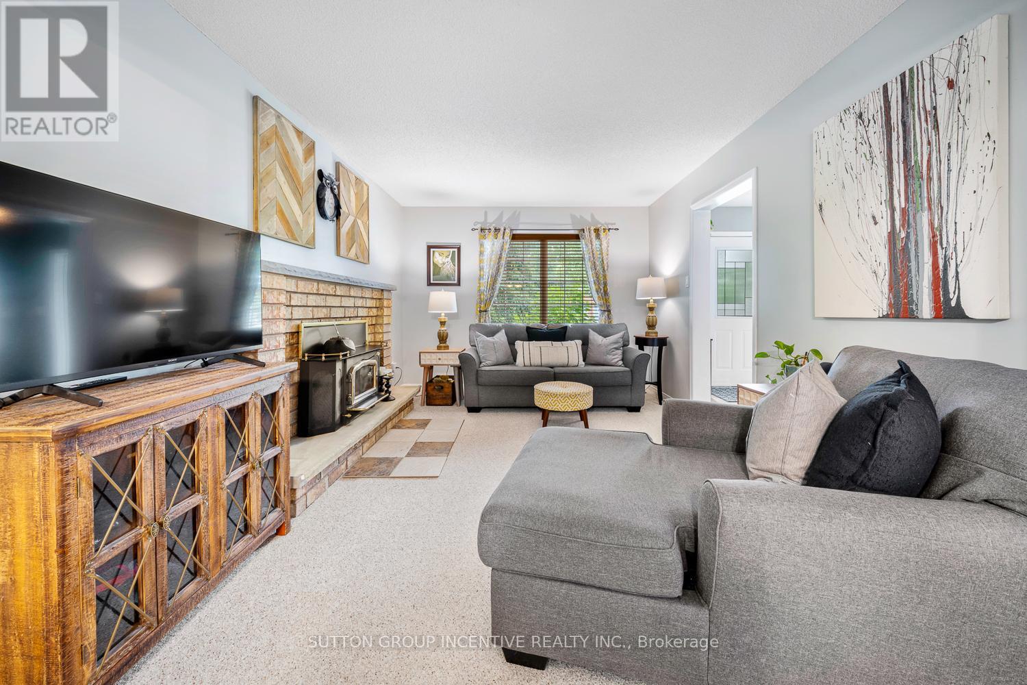 18 Heritage Road, Innisfil (Cookstown), Ontario  L0L 1L0 - Photo 8 - N12276687