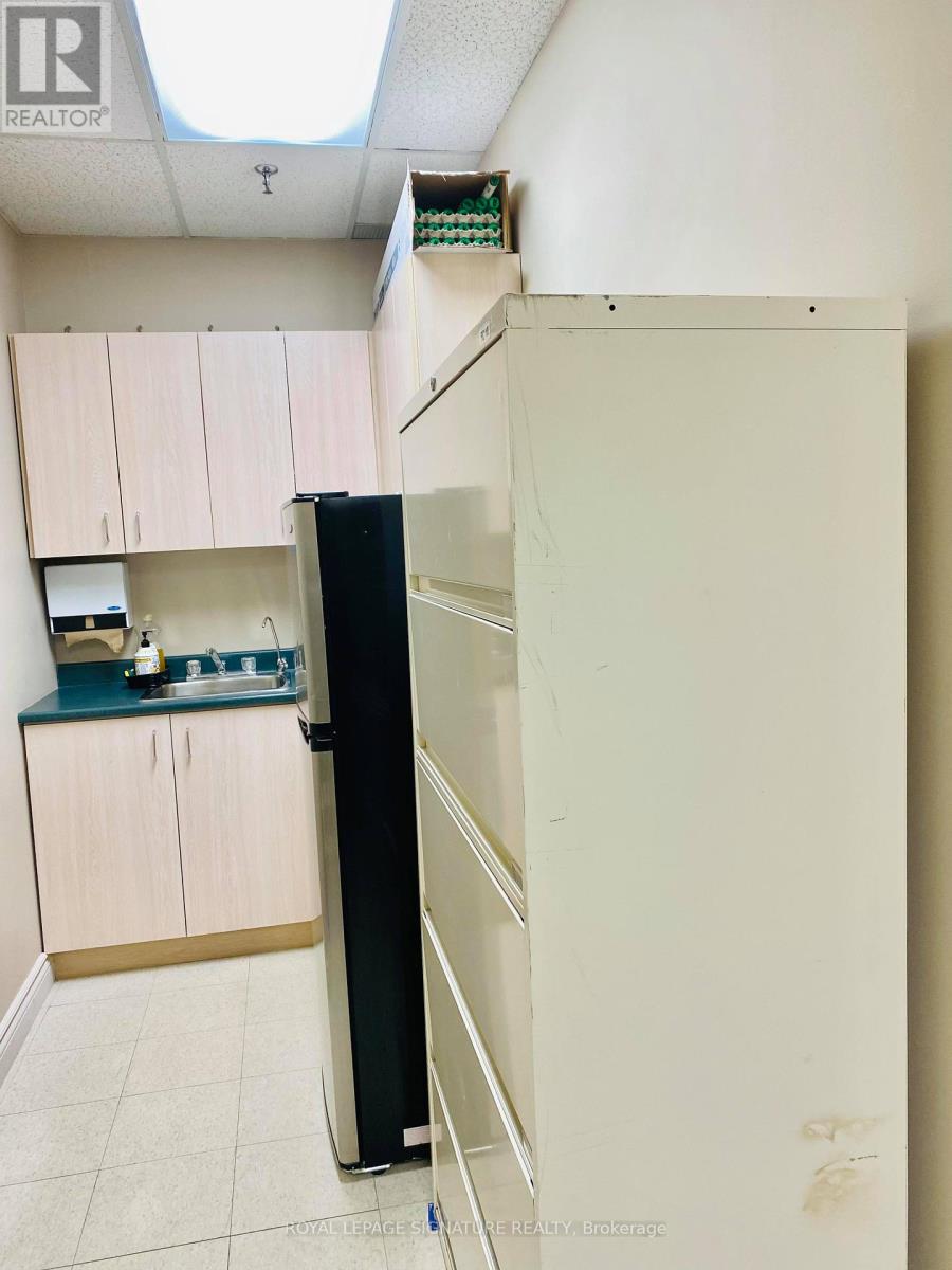 207 - 2750 14th Avenue, Markham (Milliken Mills West), Ontario  L3R 0B6 - Photo 12 - N12276720