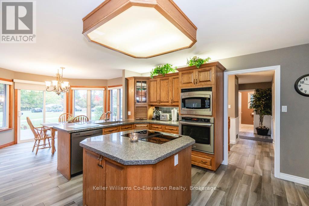 4060 10th Side Road, Bradford West Gwillimbury, Ontario  L3Z 3V2 - Photo 11 - N12276818