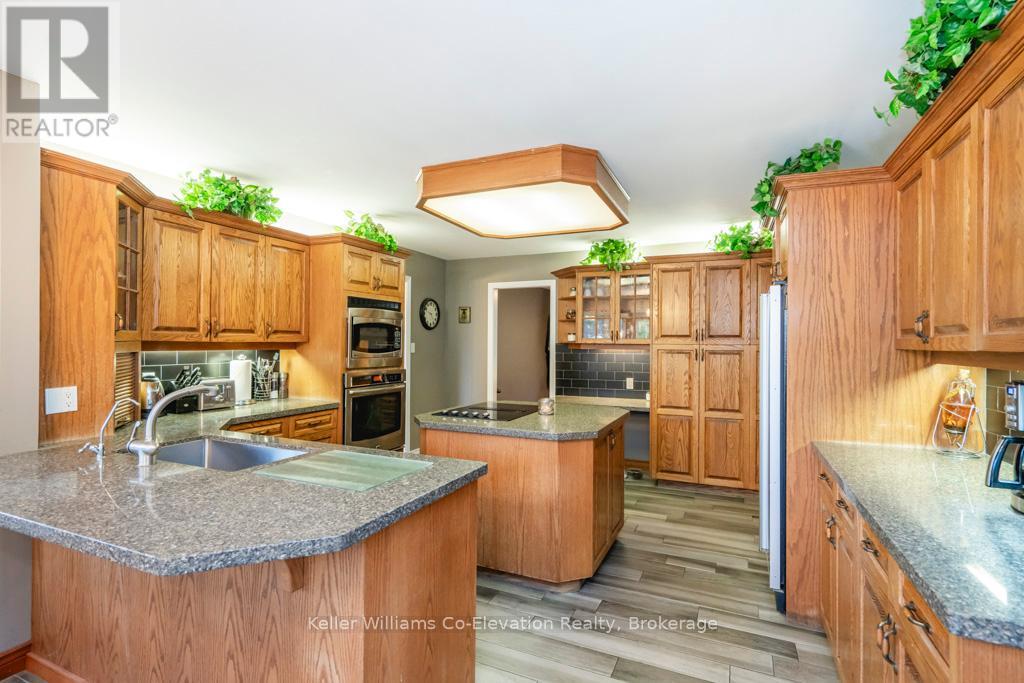4060 10th Side Road, Bradford West Gwillimbury, Ontario  L3Z 3V2 - Photo 12 - N12276818