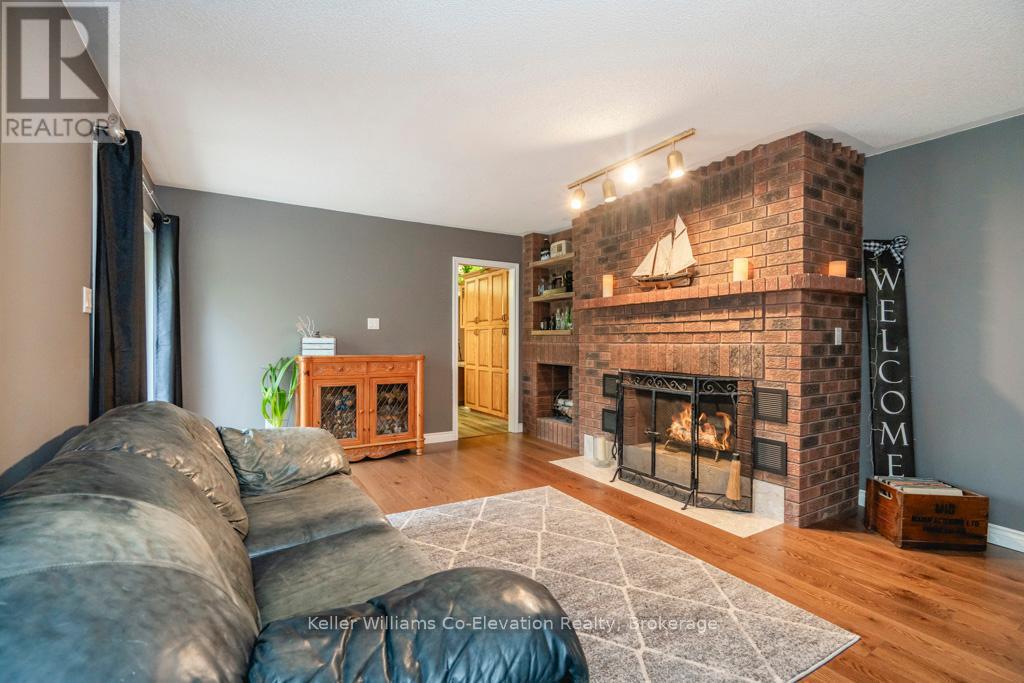 4060 10th Side Road, Bradford West Gwillimbury, Ontario  L3Z 3V2 - Photo 14 - N12276818
