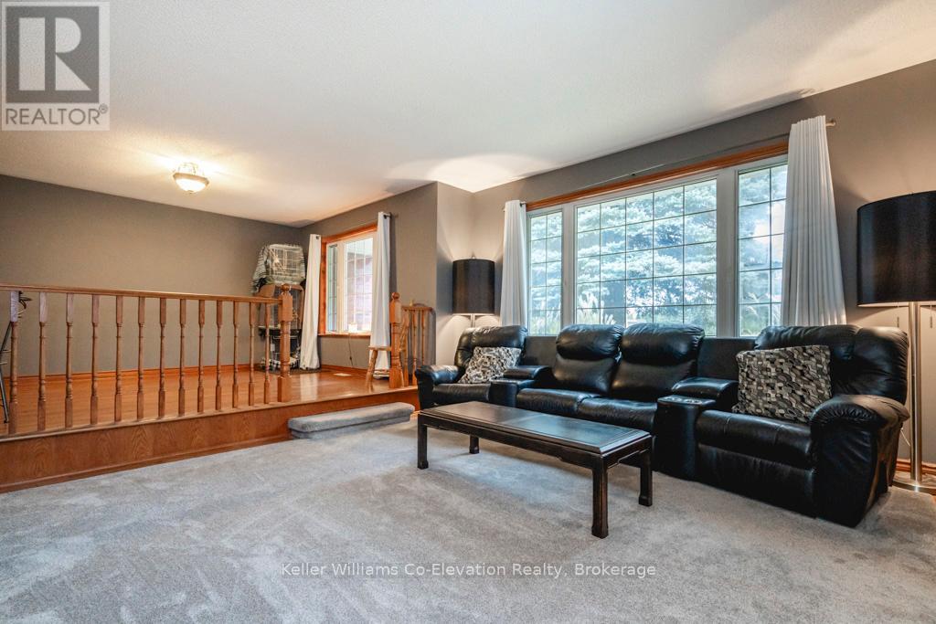 4060 10th Side Road, Bradford West Gwillimbury, Ontario  L3Z 3V2 - Photo 9 - N12276818