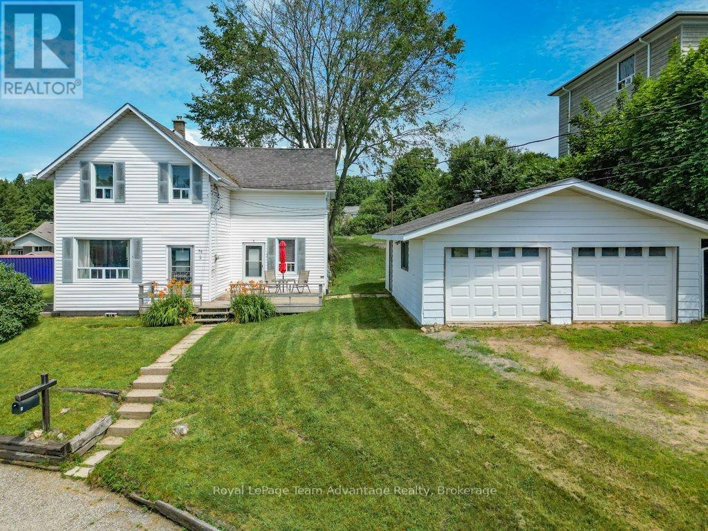 76 Bowes Street, Parry Sound, Ontario  P2A 2L7 - Photo 2 - X12276806