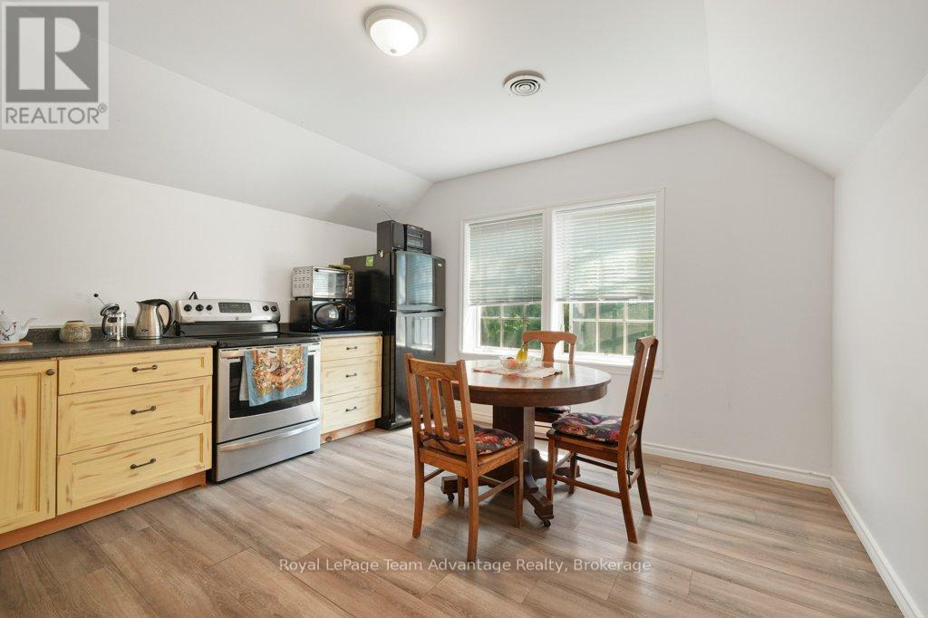 76 Bowes Street, Parry Sound, Ontario  P2A 2L7 - Photo 23 - X12276806