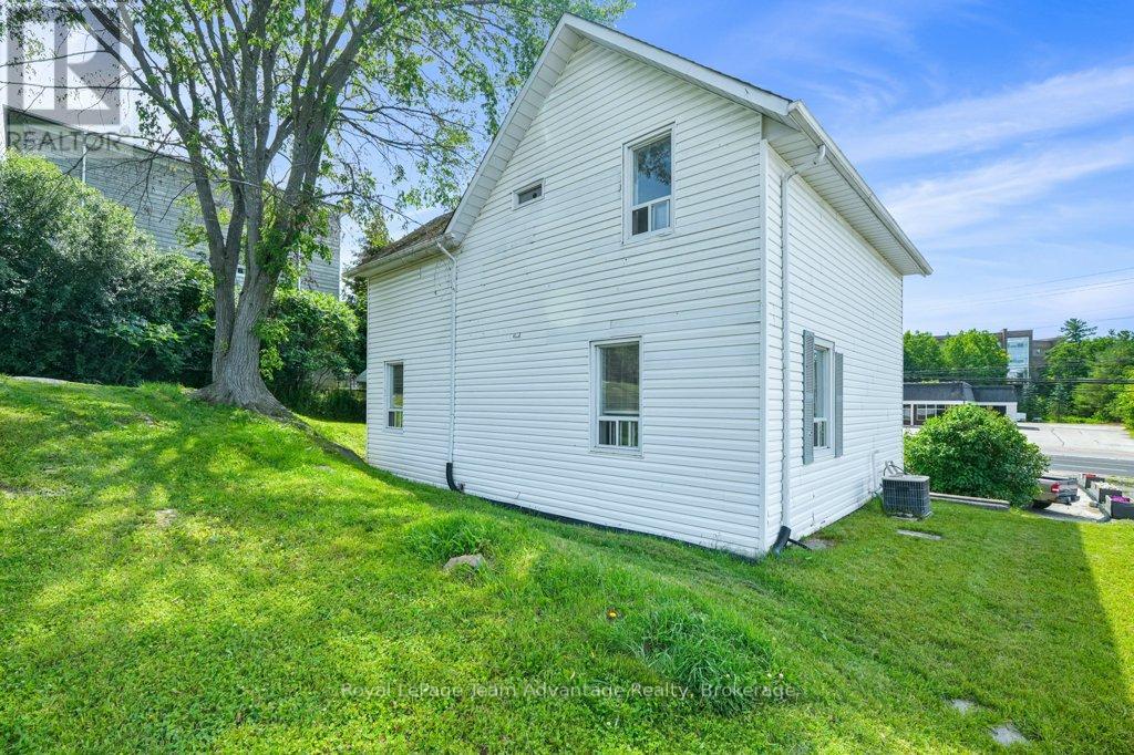 76 Bowes Street, Parry Sound, Ontario  P2A 2L7 - Photo 30 - X12276806