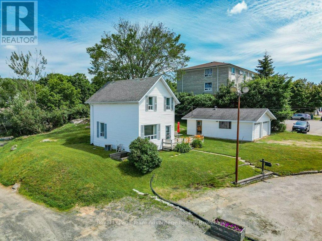 76 Bowes Street, Parry Sound, Ontario  P2A 2L7 - Photo 4 - X12276806